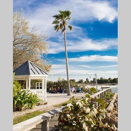 Sea Breeze, Studio 510, Beach Steps Away!+Pool+Wifi Ruskin Extérieur photo
