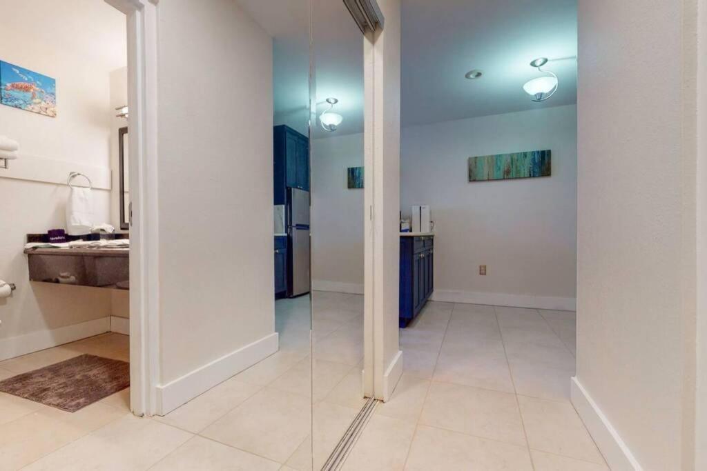 Appartement Sea Breeze, 510, Steps Away!+pool+wifi